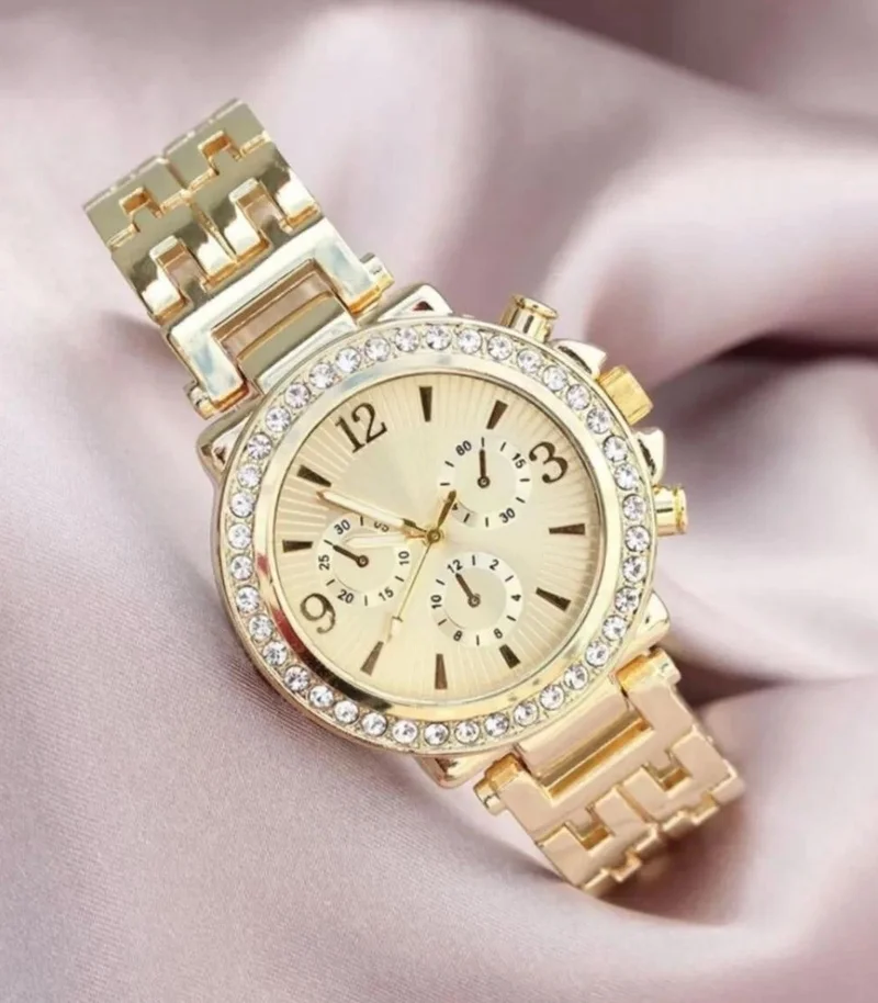 Open Cart New Kr Elegant and Stylish Special Design Zircon Stone Metal Ladies Wristwatch (Gold)