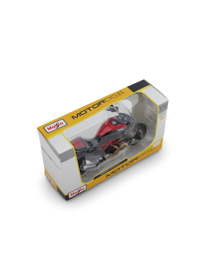 Maisto 1:12 Scale Ducati Diavel Carbon Motorcycle - Image 3