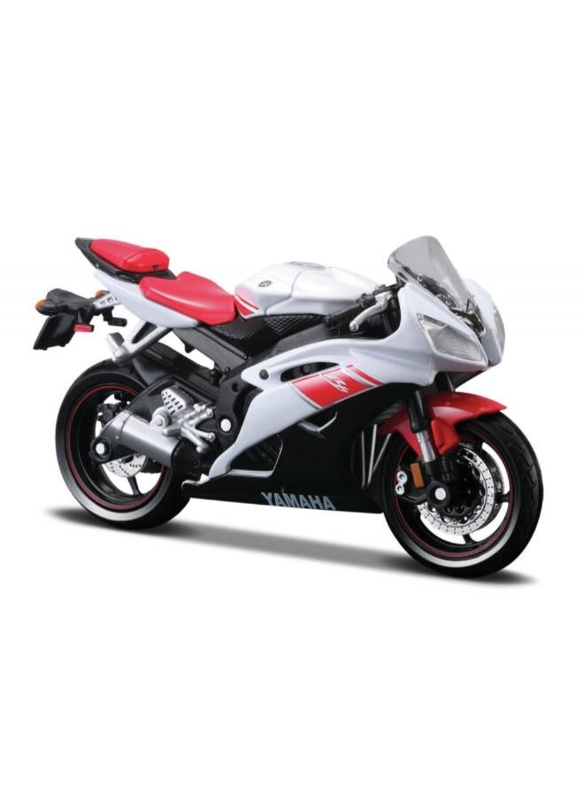 Maisto 1:12 Scale Ducati Diavel Carbon Motorcycle - Image 1