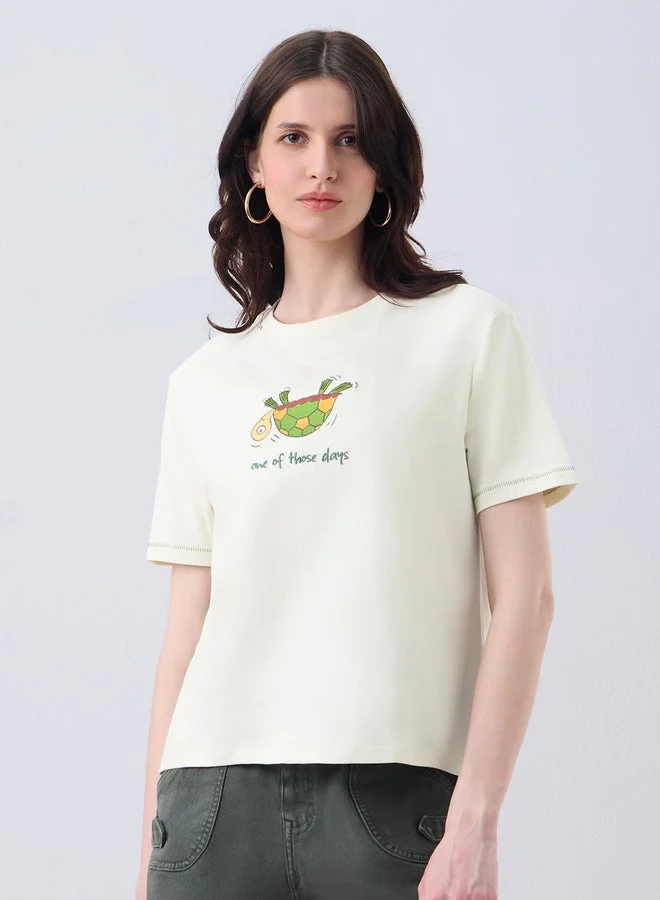 ذا سوليد ستور Off-White Turtle Embroidered T-Shirt
