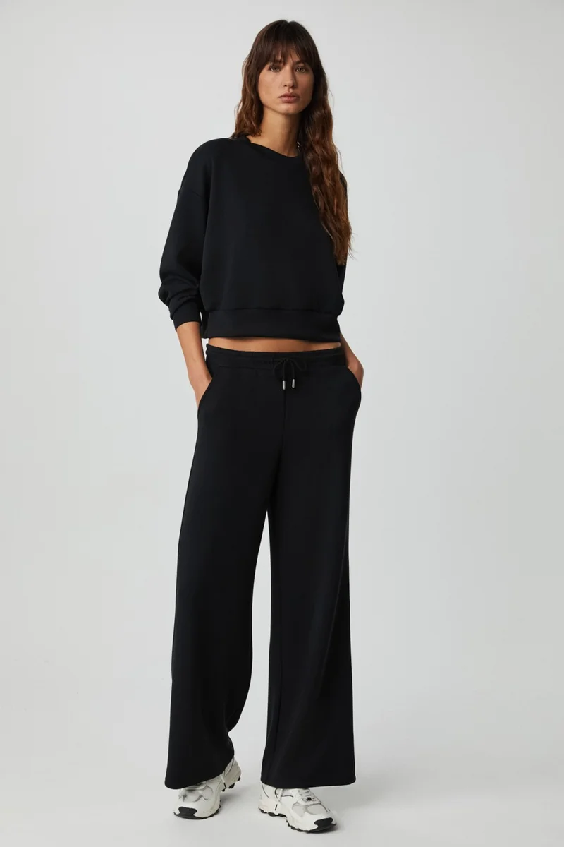 جريميلانج Kierstan Women's Soft Basic Black Tracksuit