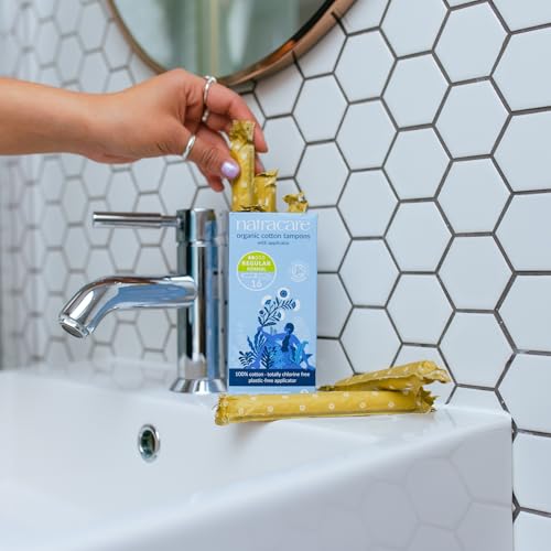 Natracare Organic Cotton Regular Tampons with Cardboard Applicator, Plastic Free, Chlorine Free, Biodegradable 100% Cotton (1 Pack, 16 Tampons Total) - Image 4