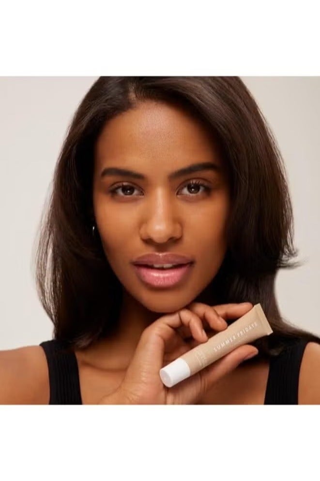 سامر فرايدايز مرهم الشفة يومي الجمعة والصيف ، مرطب الشفاه الطبيعي ، مرطب ومشرق ، يحتوي على زبدة الشيا ، العناية بالشفاه الجافة ( الفانيليا ) - Image 4