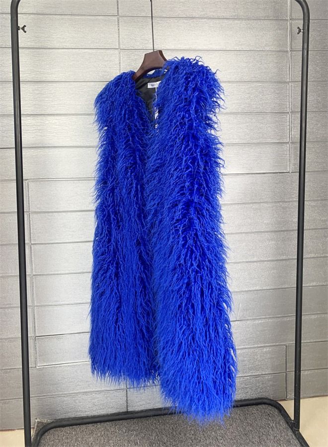 Loquat Extended Faux Fur Warm Vest Blue  - Image 2