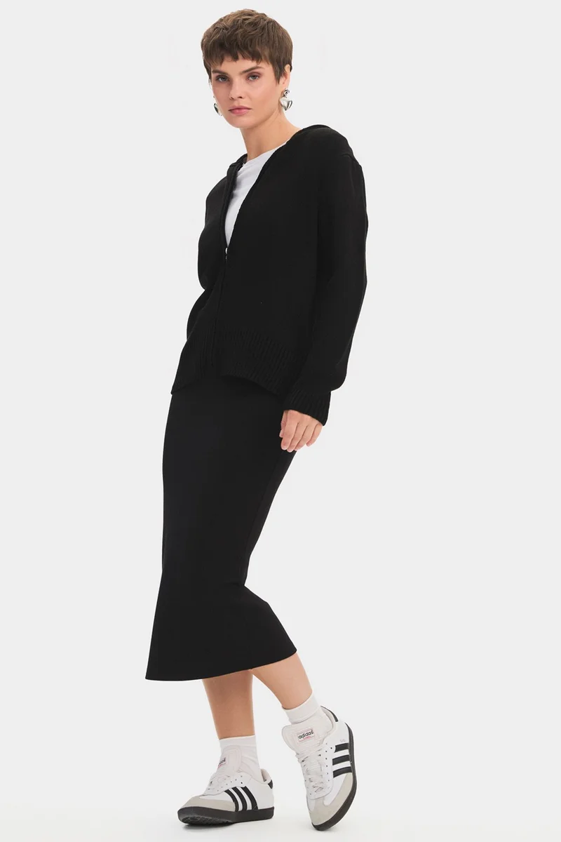 جون Women's Body-fitting Zippered Hooded Knitwear Cardigan