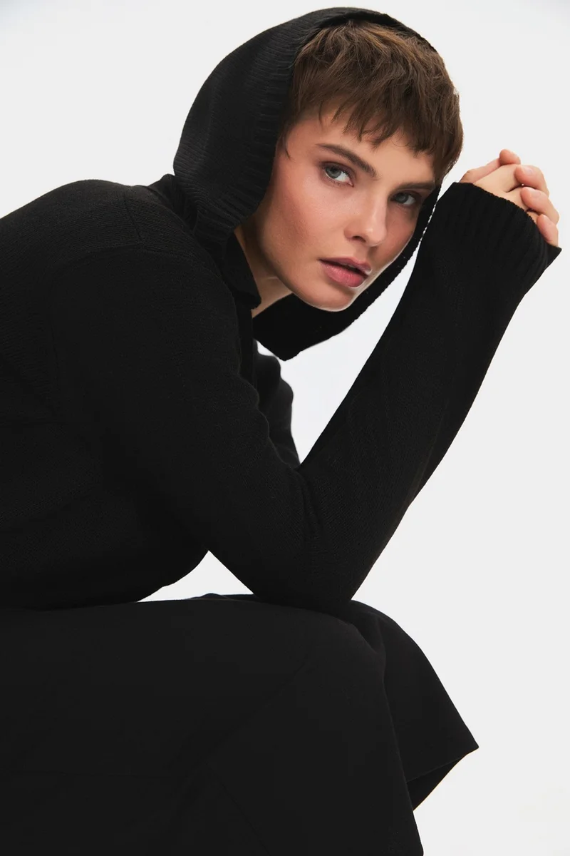 جون Women's Body-fitting Zippered Hooded Knitwear Cardigan