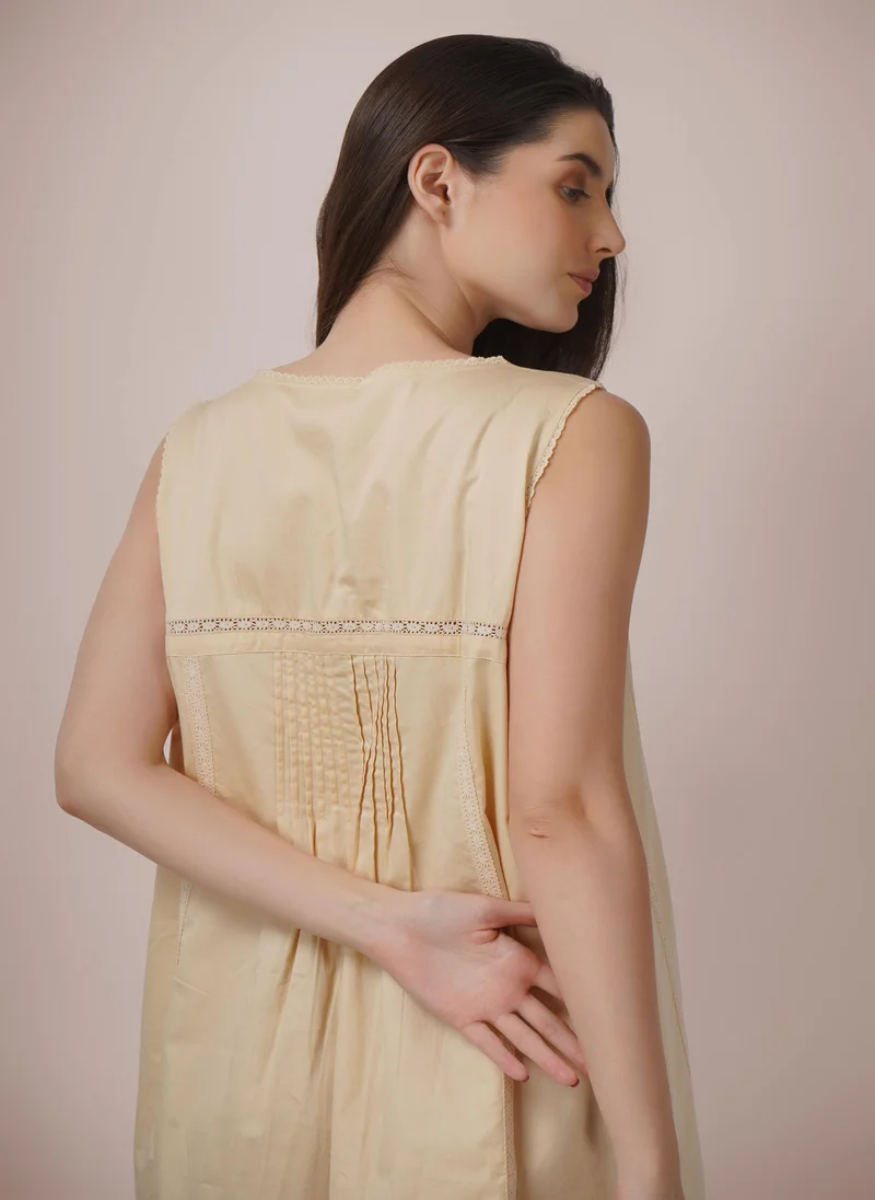 After Dark Waterlily, Embroidered Cotton Short Nightdress