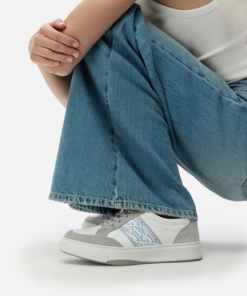 ابيكول Monogram Pattern Mix Sneakers