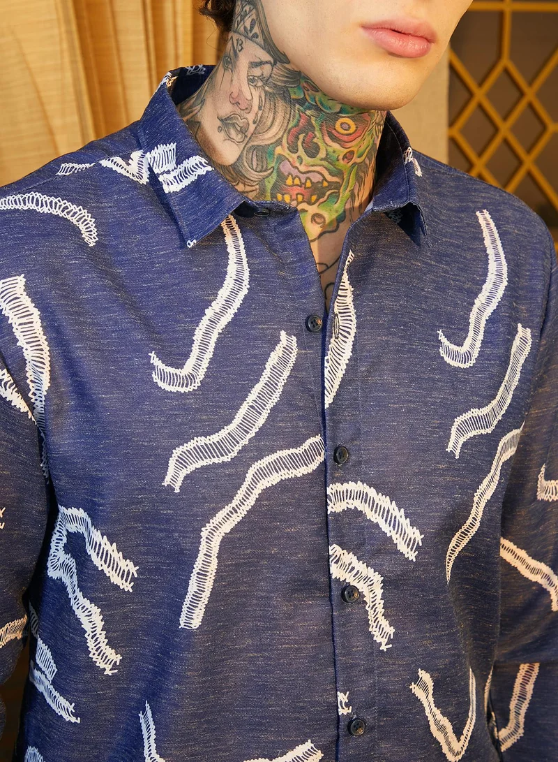 Campus Sutra Men's Navy Blue Cross-Stitch Crawler Shirt