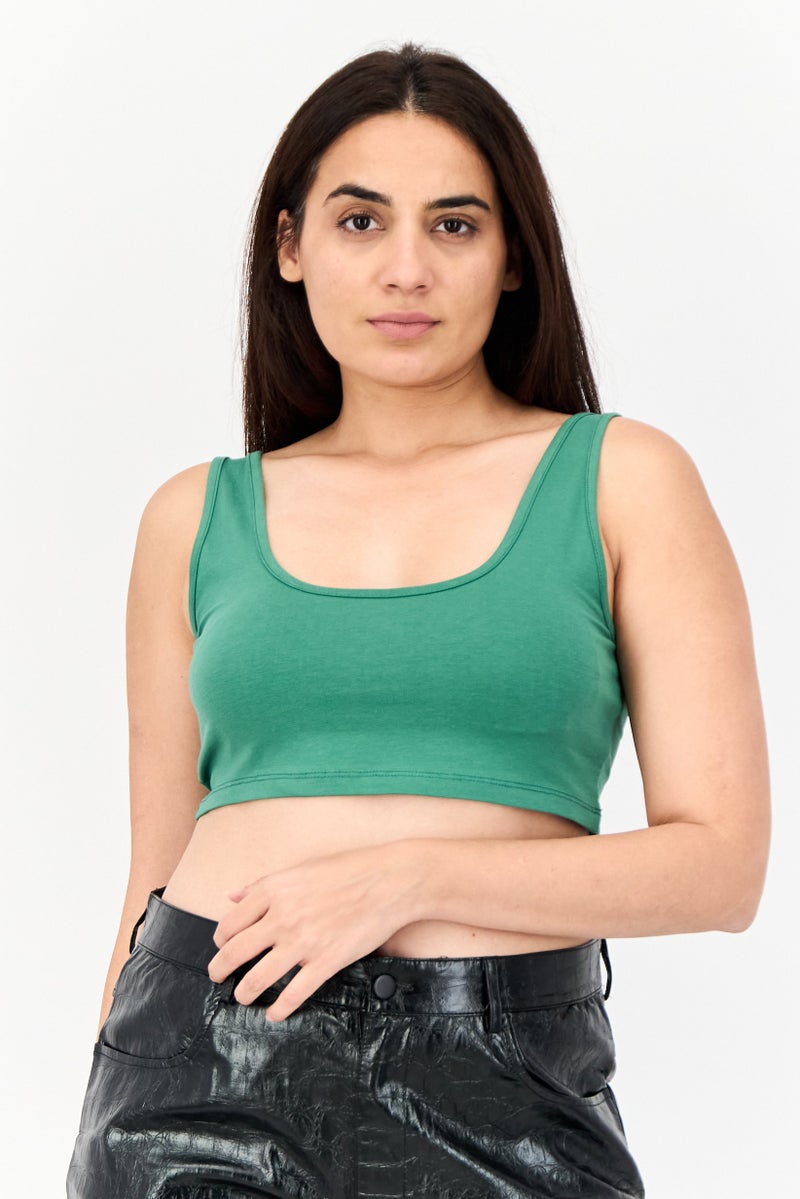 CHELSEA PEERS Women Scoop Neck Sleeveless Plain Tank Top, Green - Image 1