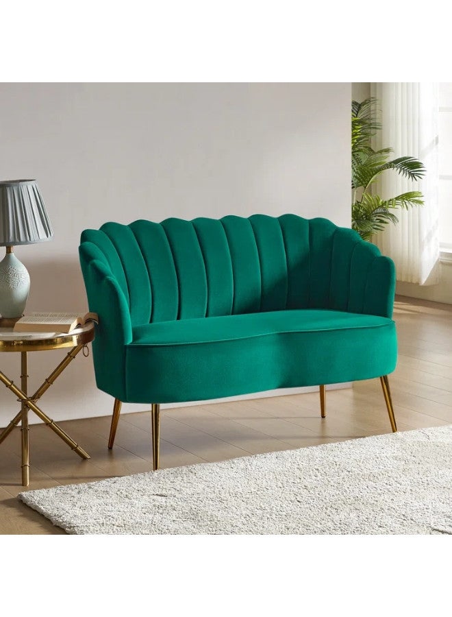 Hendrix '' Velvet Loveseat