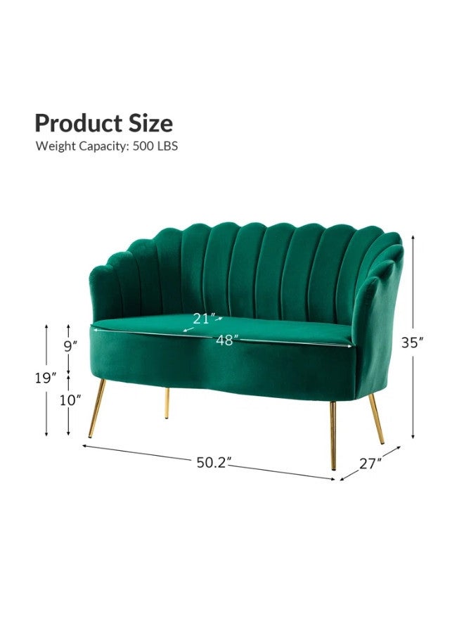 Hendrix '' Velvet Loveseat