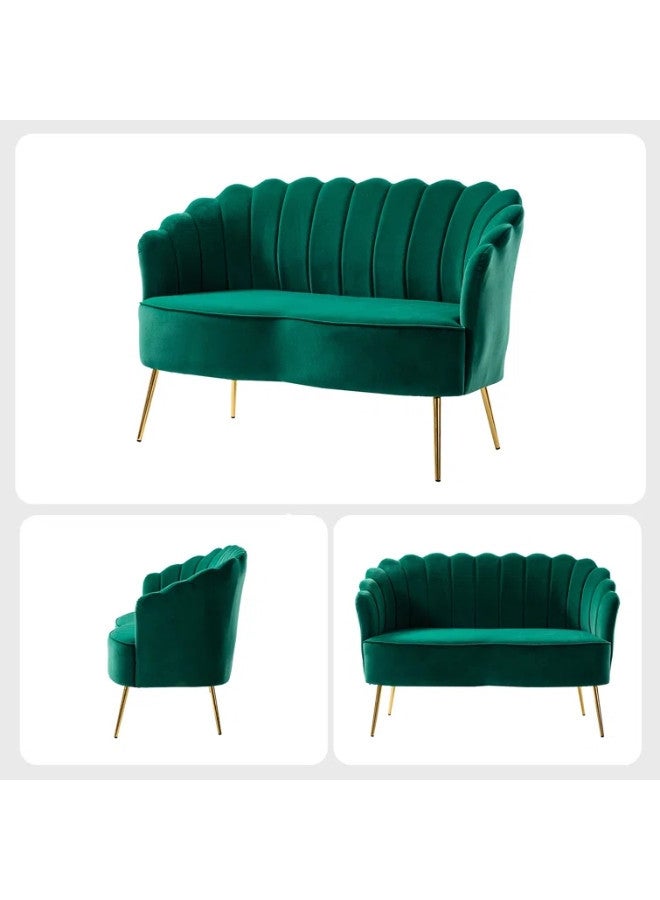 Hendrix '' Velvet Loveseat
