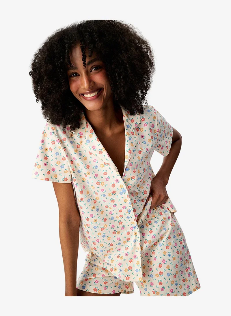 بنتي Women Floral Whisper Short Sleeve Shirt Shorts Multicolour Set