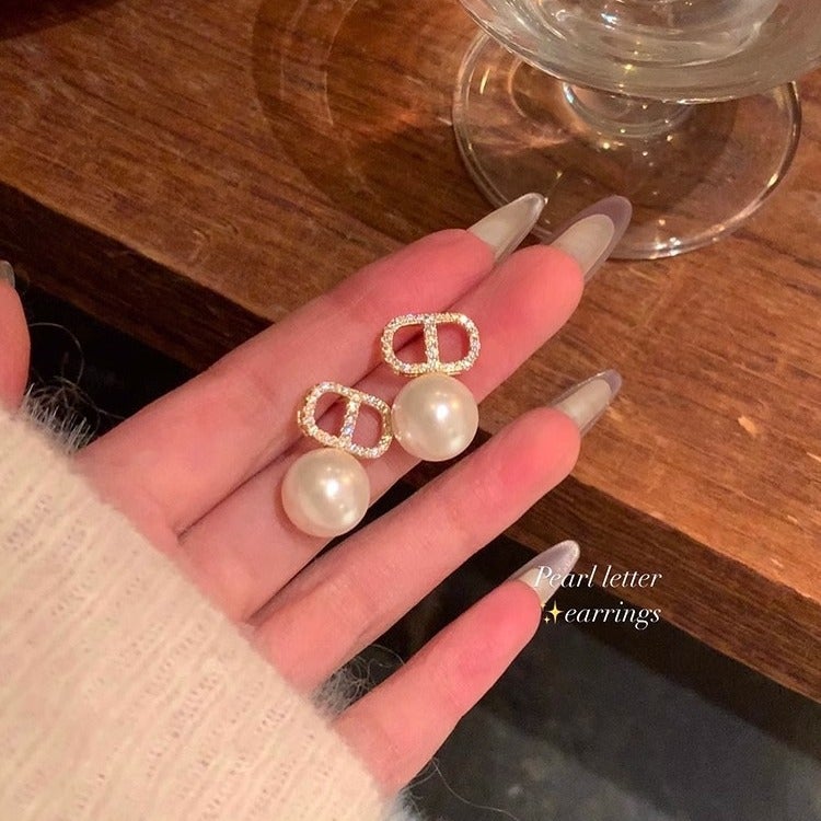 Chic Autumn Winter Pearl Earrings for Women 630A [Golden white beads]] 