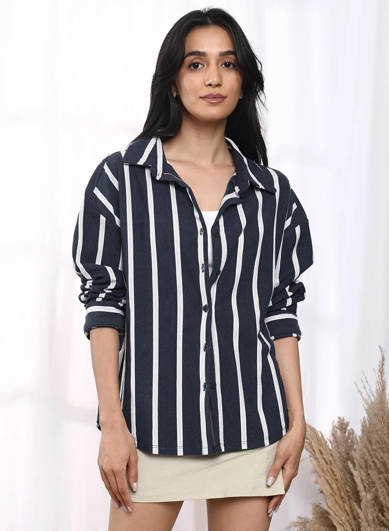 بينيا كولادا قميص بوكسي مخطط باللون الأزرق البروسي للسيدات