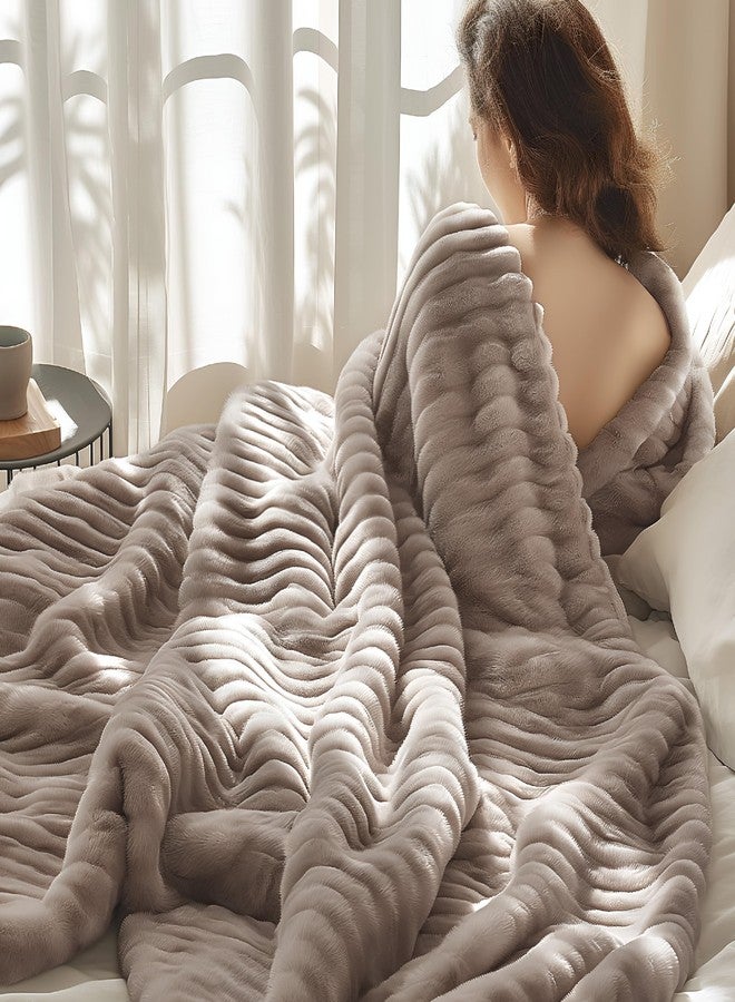 Bedsure GentleSoft Mocha Meringue Twin Blanket for Bed - Cozy Soft Blankets for Women, Cute Large Throws for Girls, 66x90 Inches - Image 1