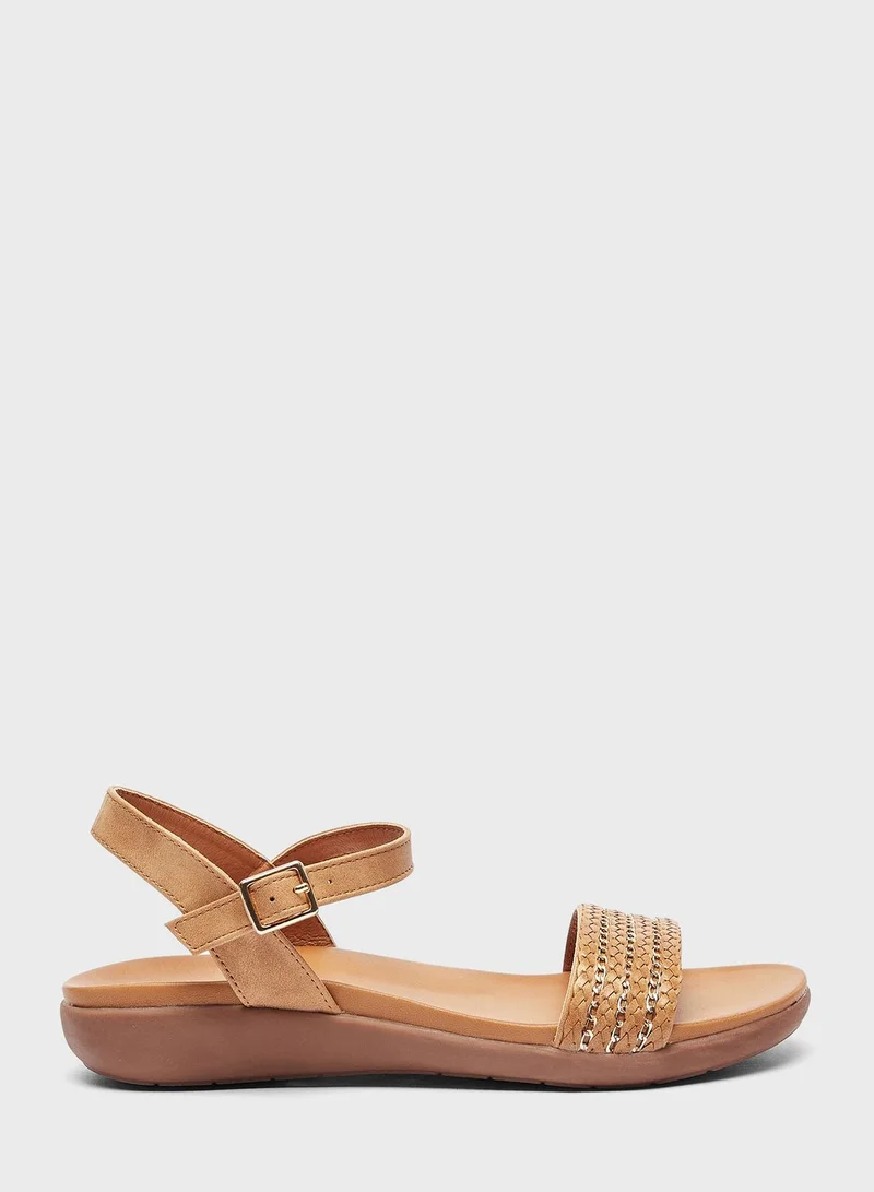 Le Confort Casual Flats Sandal
