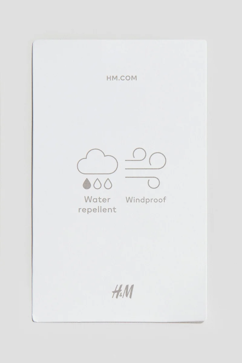 اتش اند ام قبعة من نسيج مقاوم للماء