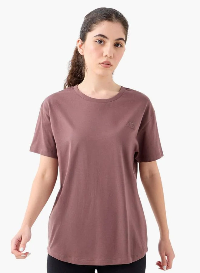 كابا تيشيرت كابا مطرز بياقة دائرية وأكمام قصيرة