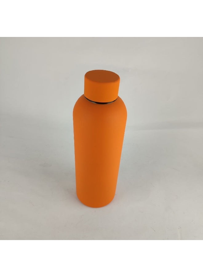 زجاجة مياه عازلة للحرارة بلون برتقالي أنيق - سعة 500 مل - لحفظ المشروبات الساخنة والباردة - تصميم عملي ومتين للاستخدام اليومي - Image 4
