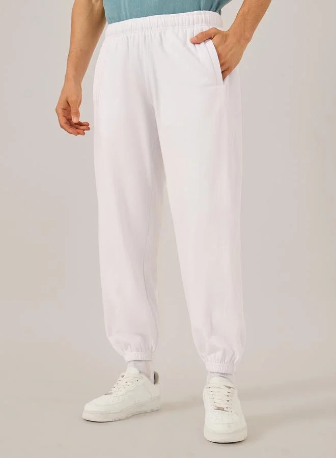 Styli Men White Solid Joggers