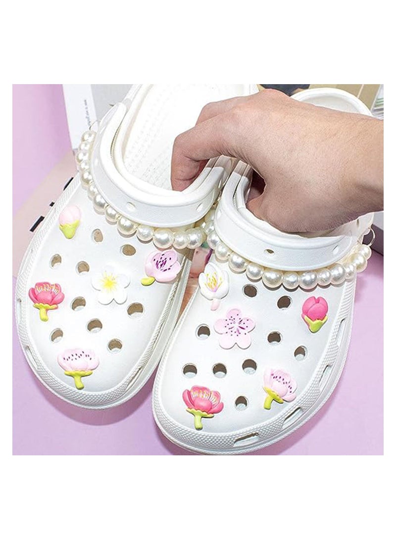 SYOSI 12 قطع من زينة أحذية للنساء، زينة أحذية كرتونية مع سلسلتين من اللؤلؤ للإكسسوارات المصنوعة يدويًا للصنادل والكروكس موضة لفتيات المراهقات ونساء حفلات هدايا عيد الميلاد - Image 5