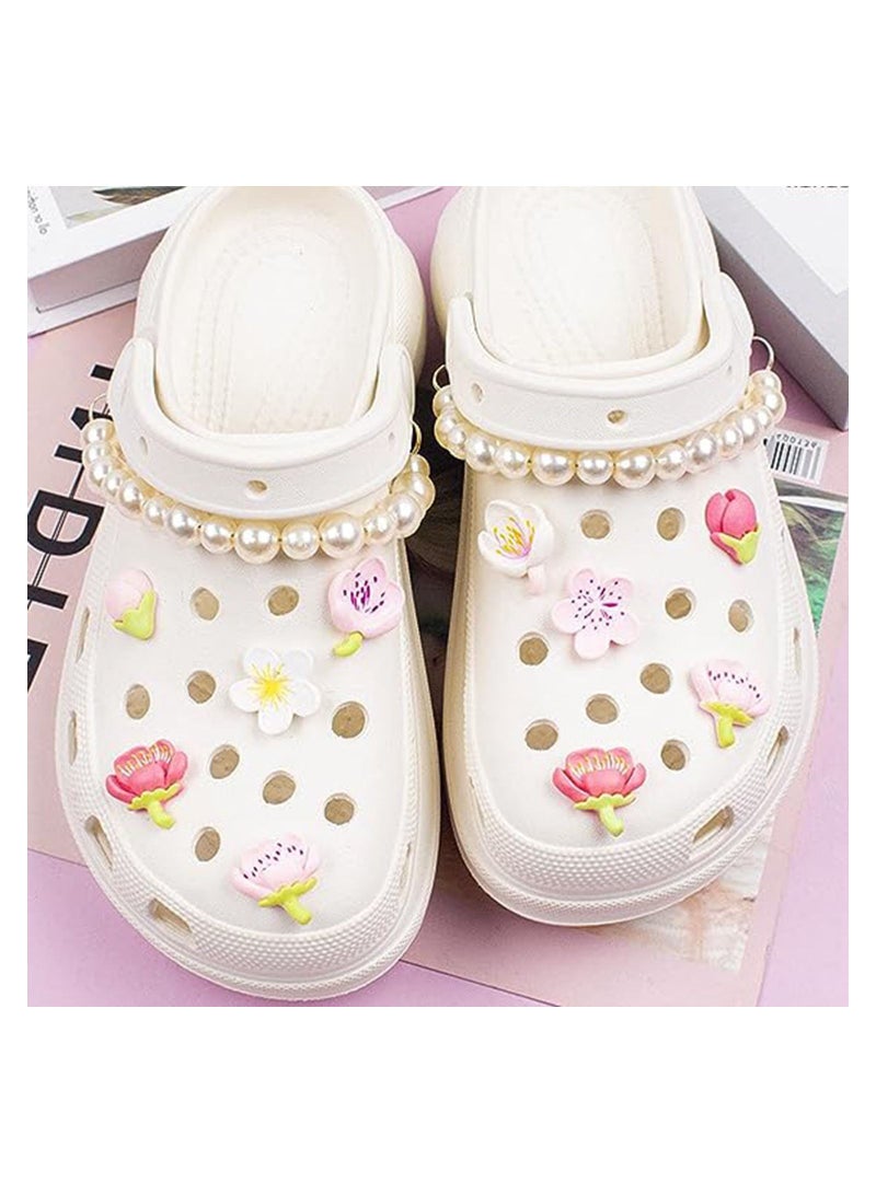 SYOSI 12 قطع من زينة أحذية للنساء، زينة أحذية كرتونية مع سلسلتين من اللؤلؤ للإكسسوارات المصنوعة يدويًا للصنادل والكروكس موضة لفتيات المراهقات ونساء حفلات هدايا عيد الميلاد - Image 2