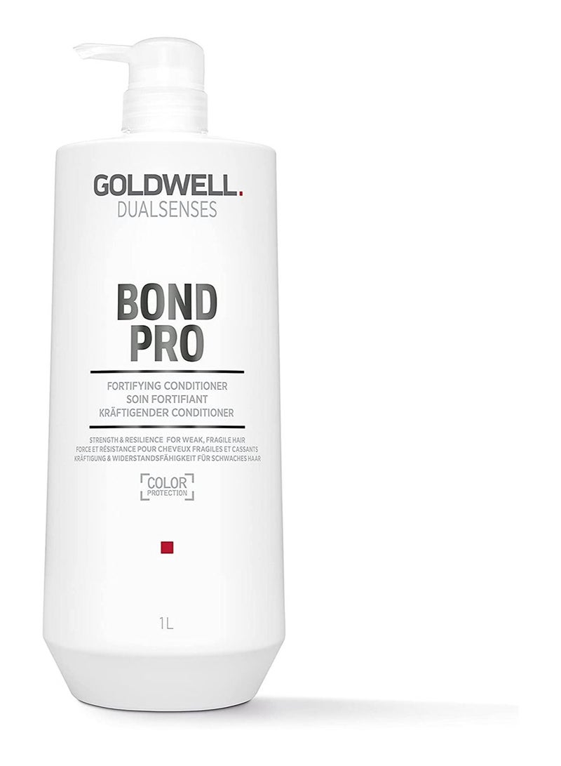 Goldwell strengthening conditioner used to strengthen hair and work on its moisture