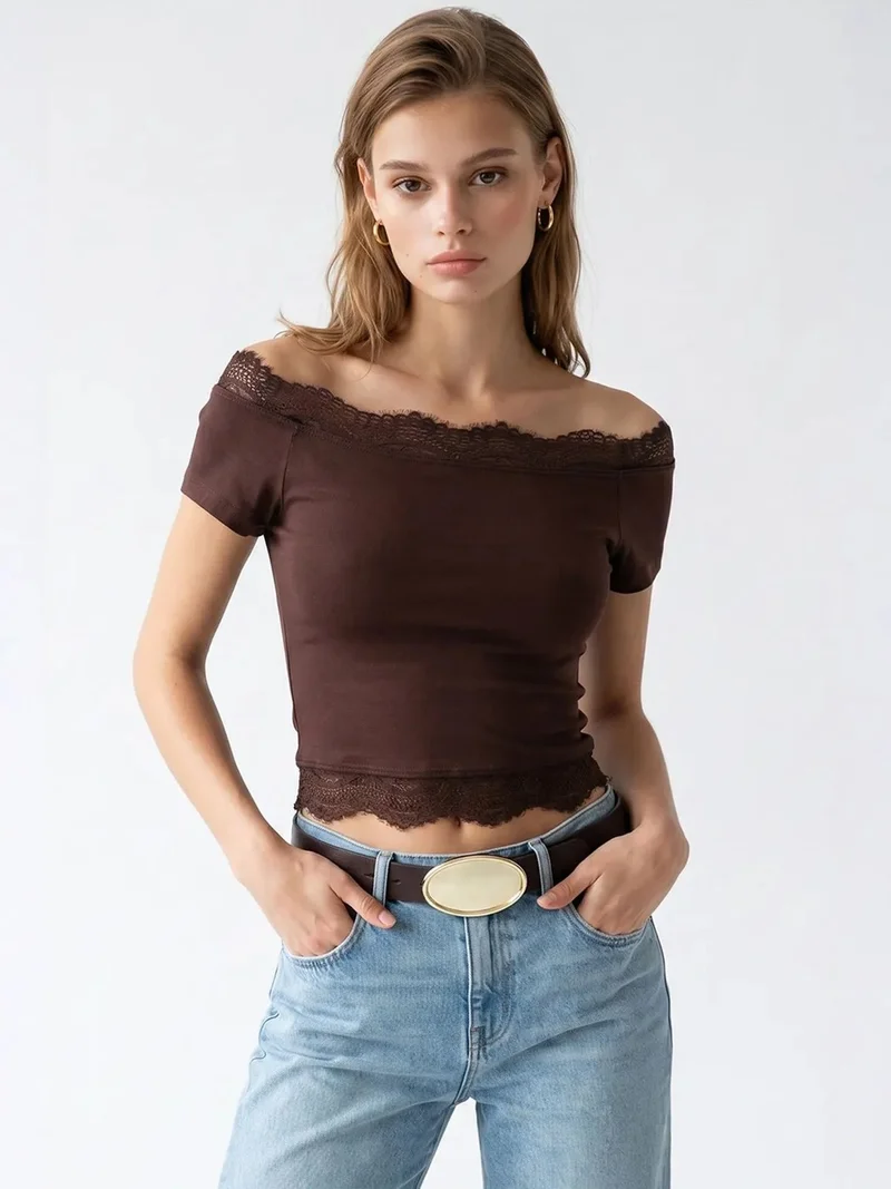 ميكسراي MIXRAY Embroidered Slim-fit Boat Neck Crop Top