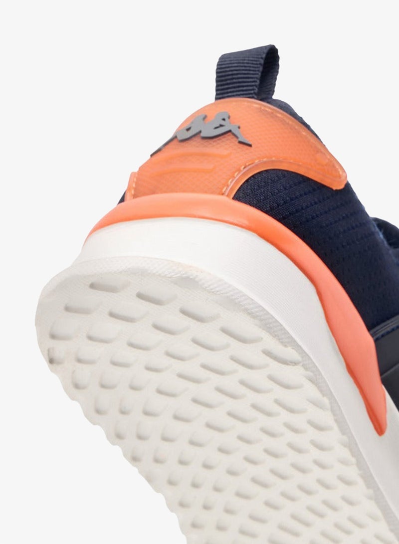 كابا حذاء رياضي للأولاد بتفاصيل شعار وإغلاق بشريط لاصق - Image 5