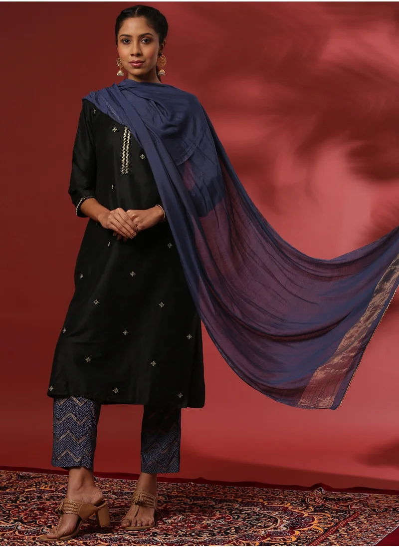 Abhishti Zari embroidered 3pc kurta set with contrast color pant and dupatta- black