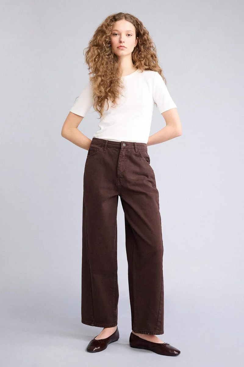 ديفاكتو Baggy Fit Gabardine Trousers