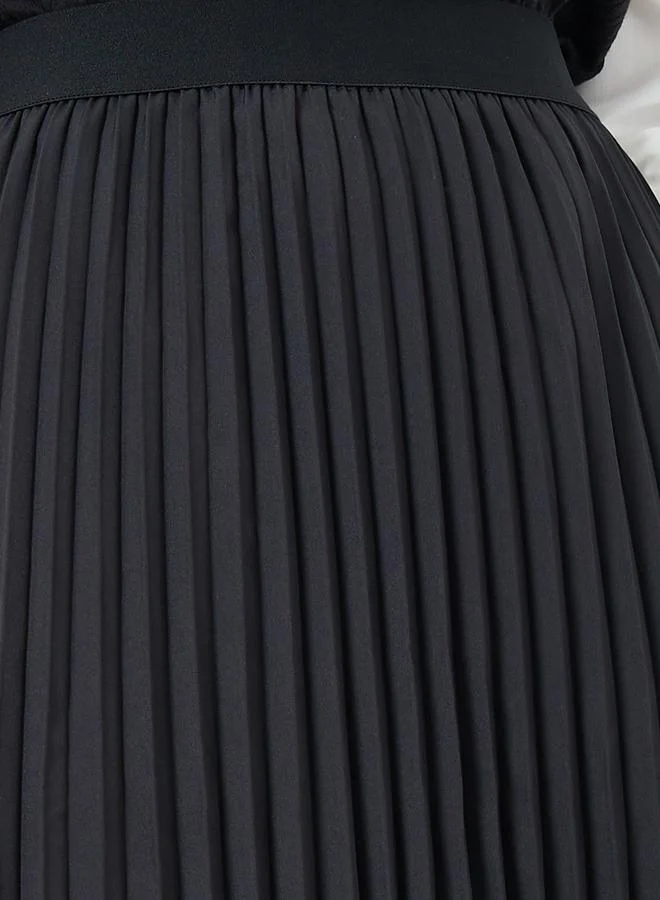 Take Two Take Two Solid Pleated A-Line Maxi Skirt