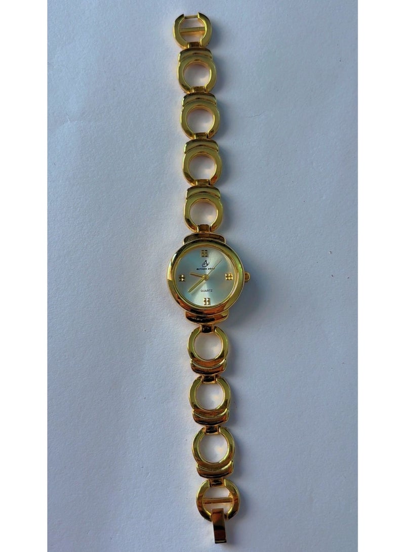 Action Star 🔥 BRAND NEW Action Star Luxury Gold-Tone Women's Quartz Watch – Elegant Chain-Link Bracelet & Stainless Steel Back (Water Resistant) - Image 4