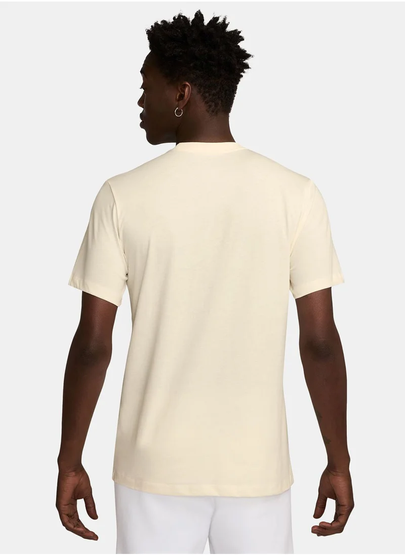 Nike M90 Oc Football Graphic Branded T-Shirt