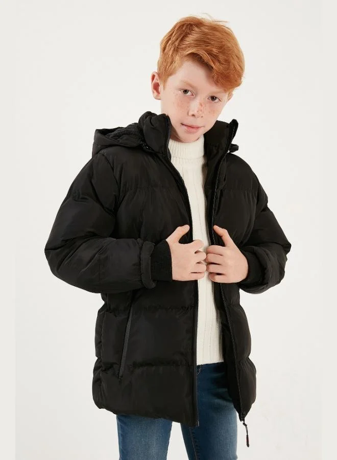 ليلا معطف منتفخ بغطاء رأس قابل للإزالة وبطانة قطيفة من ليلا للأولاد