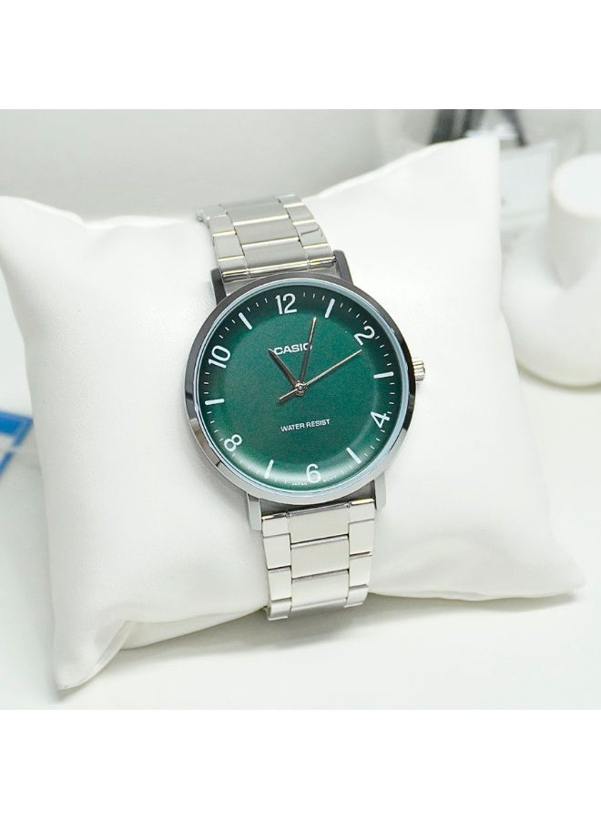 Casio MTP-VT03D-3BDF Men’s Analog Watch – Green Dial, Silver Stainless Steel Band, Slim & Stylish Design - Image 2