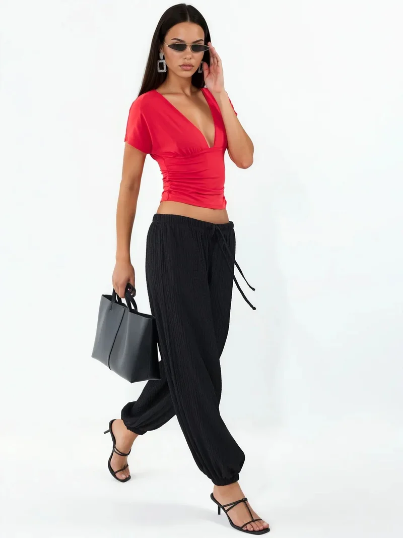 بوسيم BUSEM Fitted Crop Blouse With Tie Detail