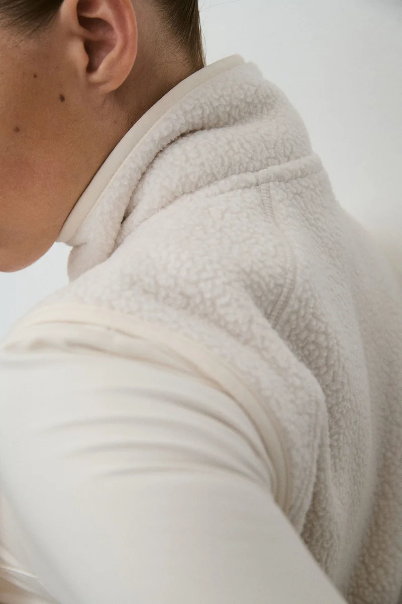 H&M  Regular Fit Teddy Sports gilet for Women | Best Price UAE