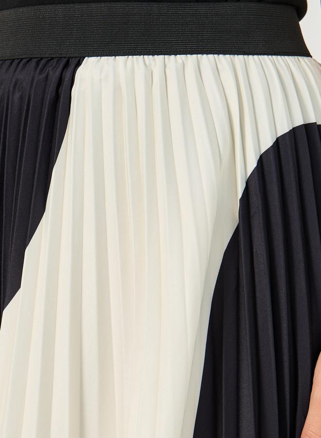 ستايلي تنورة ميدي بكسرات متدرجة الألوان - Image 4