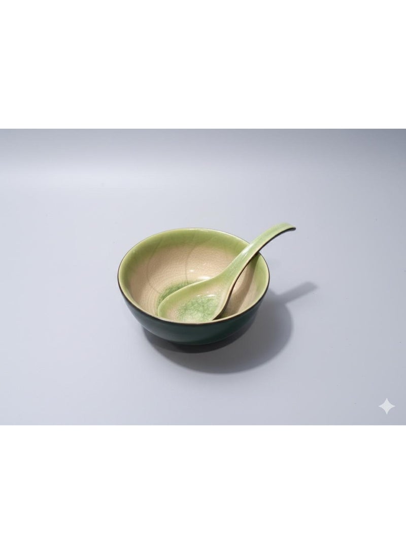 وعاء شوربة بتصميم فريد مع ملعقة، 11 سم - Image 1