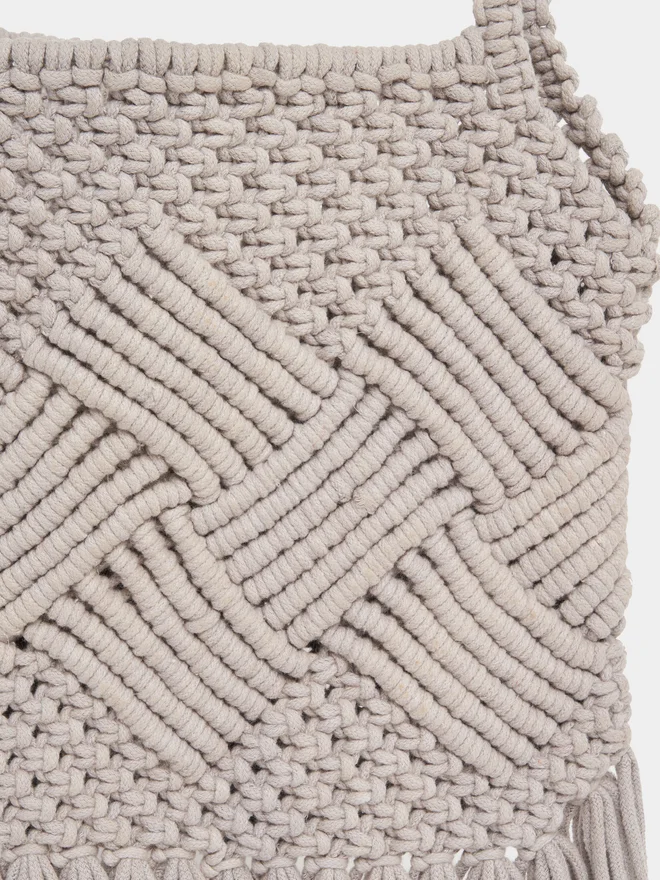 Styli Styli Weave Pattern Crochet Shoulder Bag