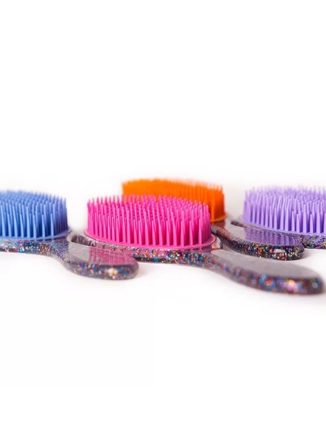 Multi-colored plastic hair brush for scalp massage, hair dyeing and detangling colored hair - Image 4