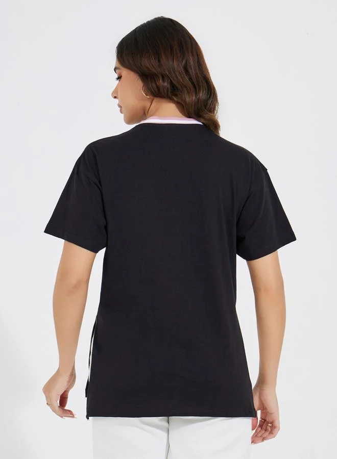 Styli High-Low Hem Slit Detail Printed T-Shirt