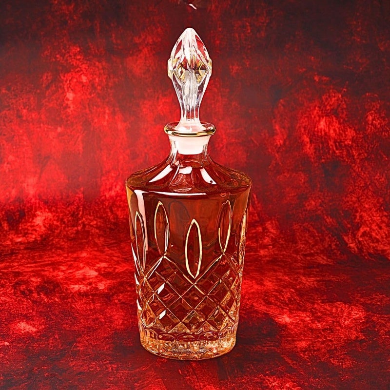 FALKOR Luxury Glassware Osiris Decanter Elegant Classy Decanter with Gold Styling Drinking Party Accessory for Whiskey Liquor Scotch Bourbon Vodka or Wine 900 ml - Image 4
