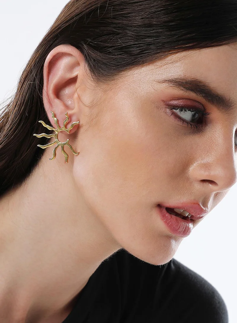 SOHI Sol Contemporary Artificial Drop Earring Jewellery