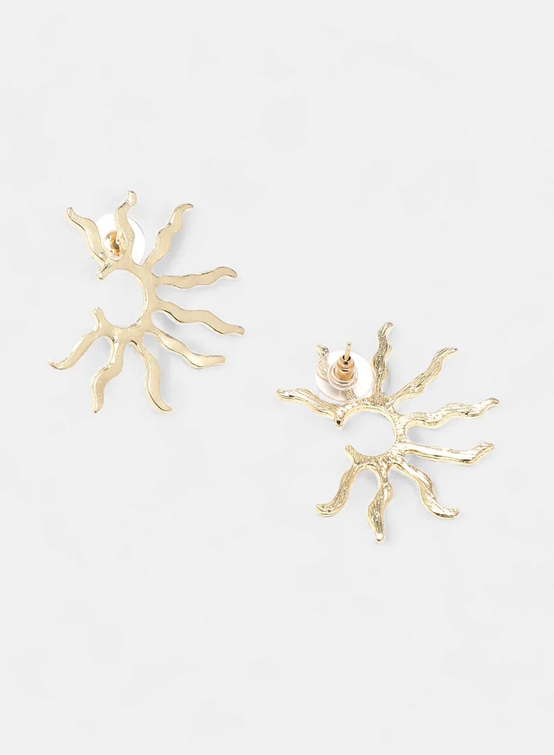 SOHI Sol Contemporary Artificial Drop Earring Jewellery