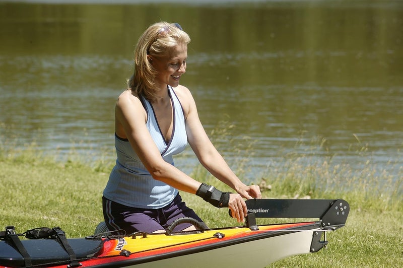 MUELLER Sports Medicine Wrist Brace with Splint, Wrist Pain Relief Support for Men and Women, Ideal for Carpal Tunnel, Tendinitis, Arthritis, Black, One Size - Image 3