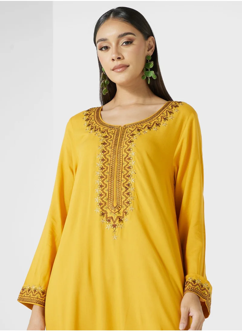 كشخة Tiered Embroidered Jalabiya